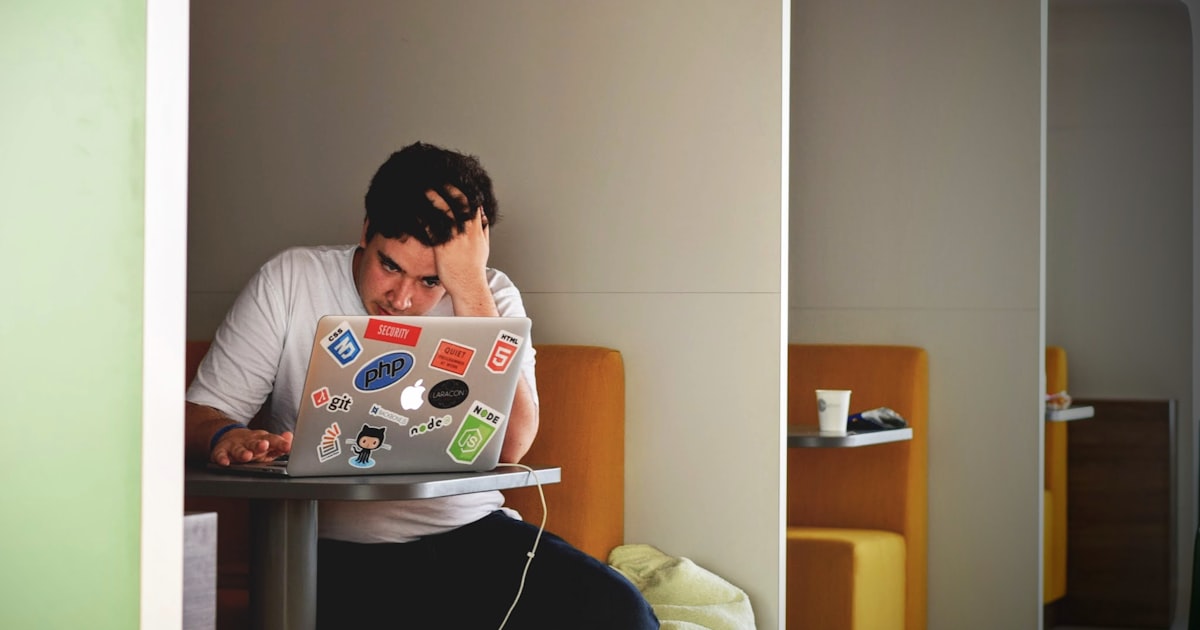 Coaching Reps Out of Deal Desperation: Recognizing and Fixing Quarter-End Panic - Parallax sales coaching